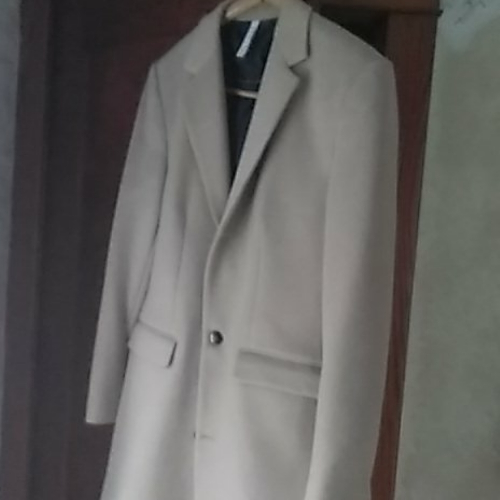 Man's top coat size 40 NWOT